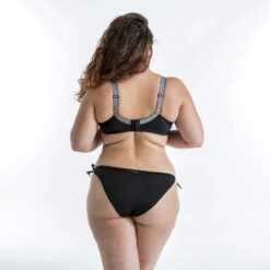 BIKINITOP ASTRID BALCONETTEMODEL MET COMFORTABELE BEUGELS IN TEXTIEL ZWART -Badpak Verkoop Winkel bikinitop astrid balconettemodel met comfortabele beugels in textiel zwart 2